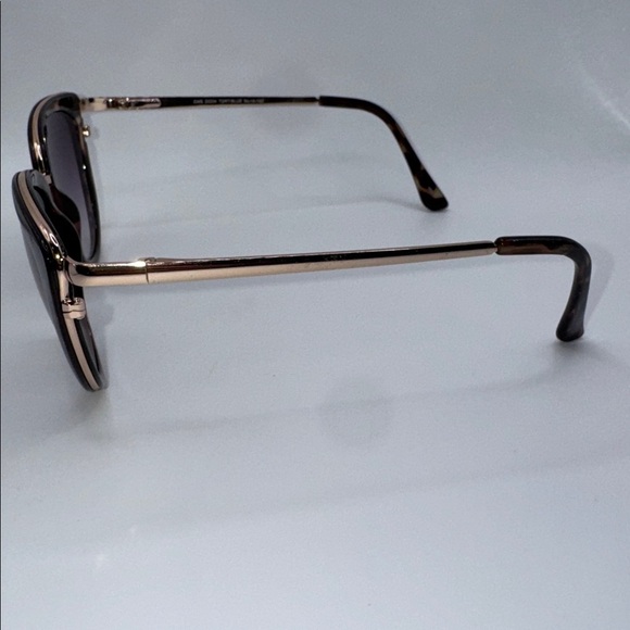 Chelsea Morgan Sunglasses Cat-Eye Tortoiseshell - Picture 4 of 7